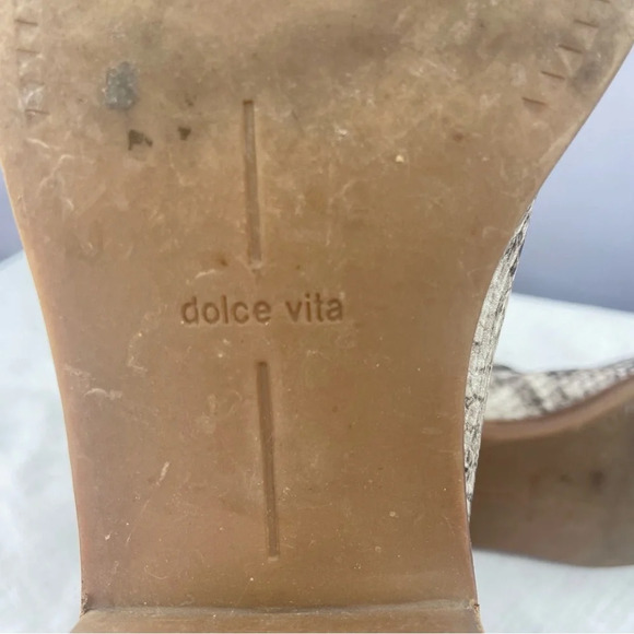 Dolce Vita Tavin Ankle Bootie in Snakeskin Reptile Size 8 - Picture 7 of 10